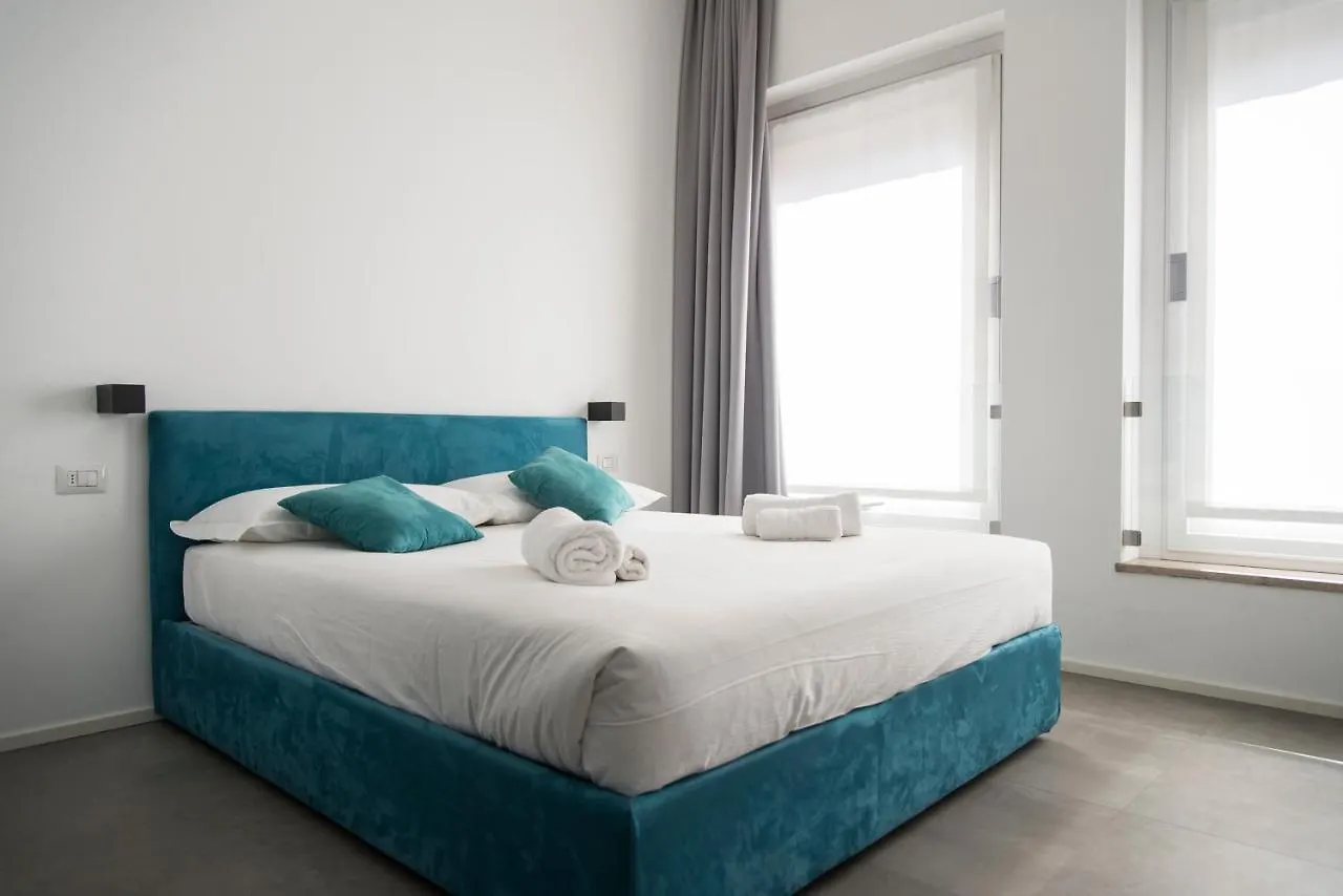 YouHosty - Meravigli R1 Small 16 Milano Italia
